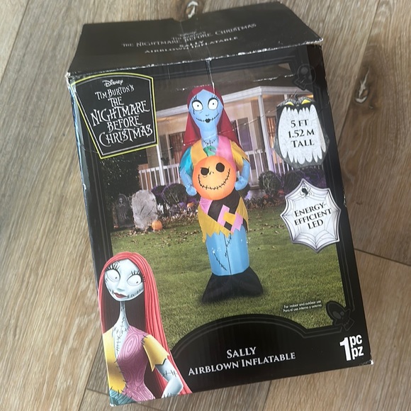 Disney Holiday Nightmare Before Christmas Sally Inflatable 5 Feet